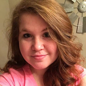 Meet your Posher, Leeann